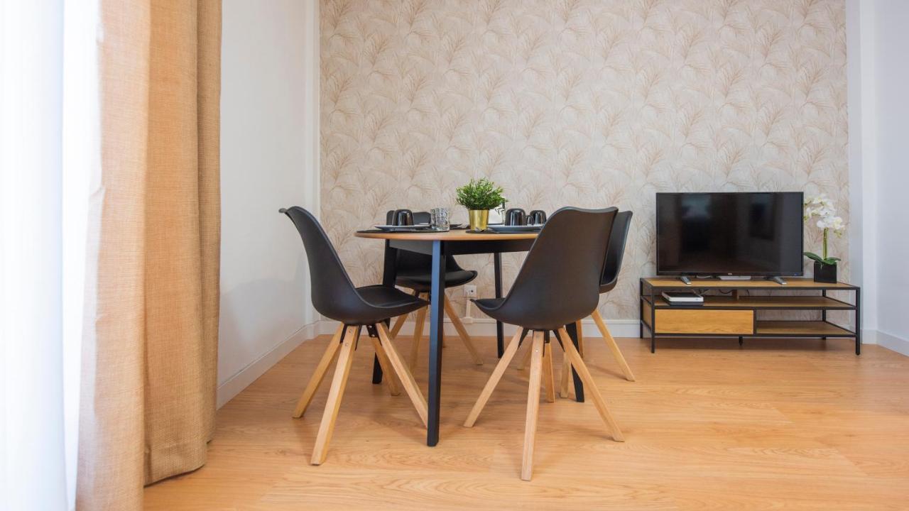 El Sueno De Carmelitas Con Parking Incluido - Apartamentos Aloha トレド エクステリア 写真