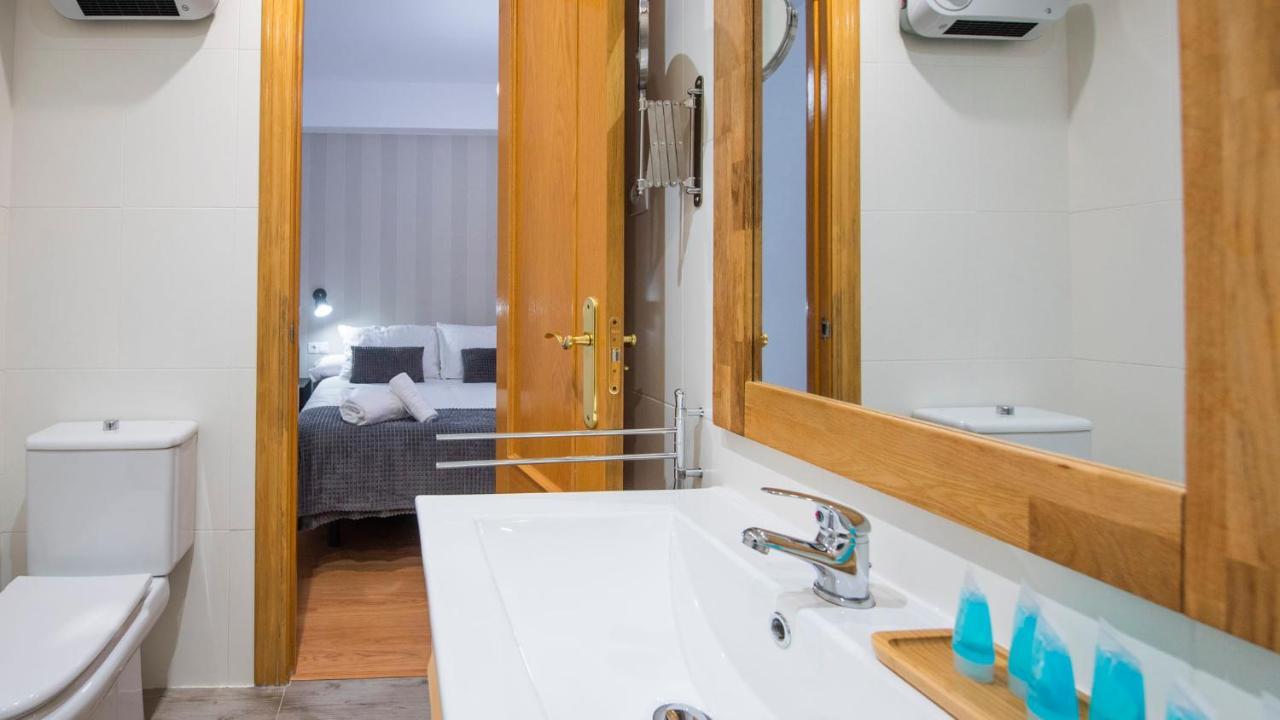 El Sueno De Carmelitas Con Parking Incluido - Apartamentos Aloha トレド エクステリア 写真